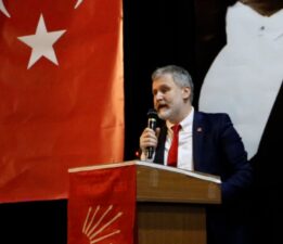 CHP’NİN YENİ GİRESUN İL BAŞKANI DR. GÖKHAN ŞENYÜREK OLDU.