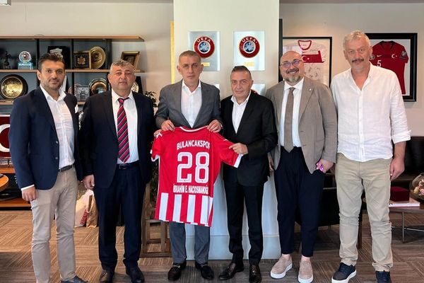 1926 BULANCAKSPOR YÖNETİMİNDEN TFF’YE ZİYARET