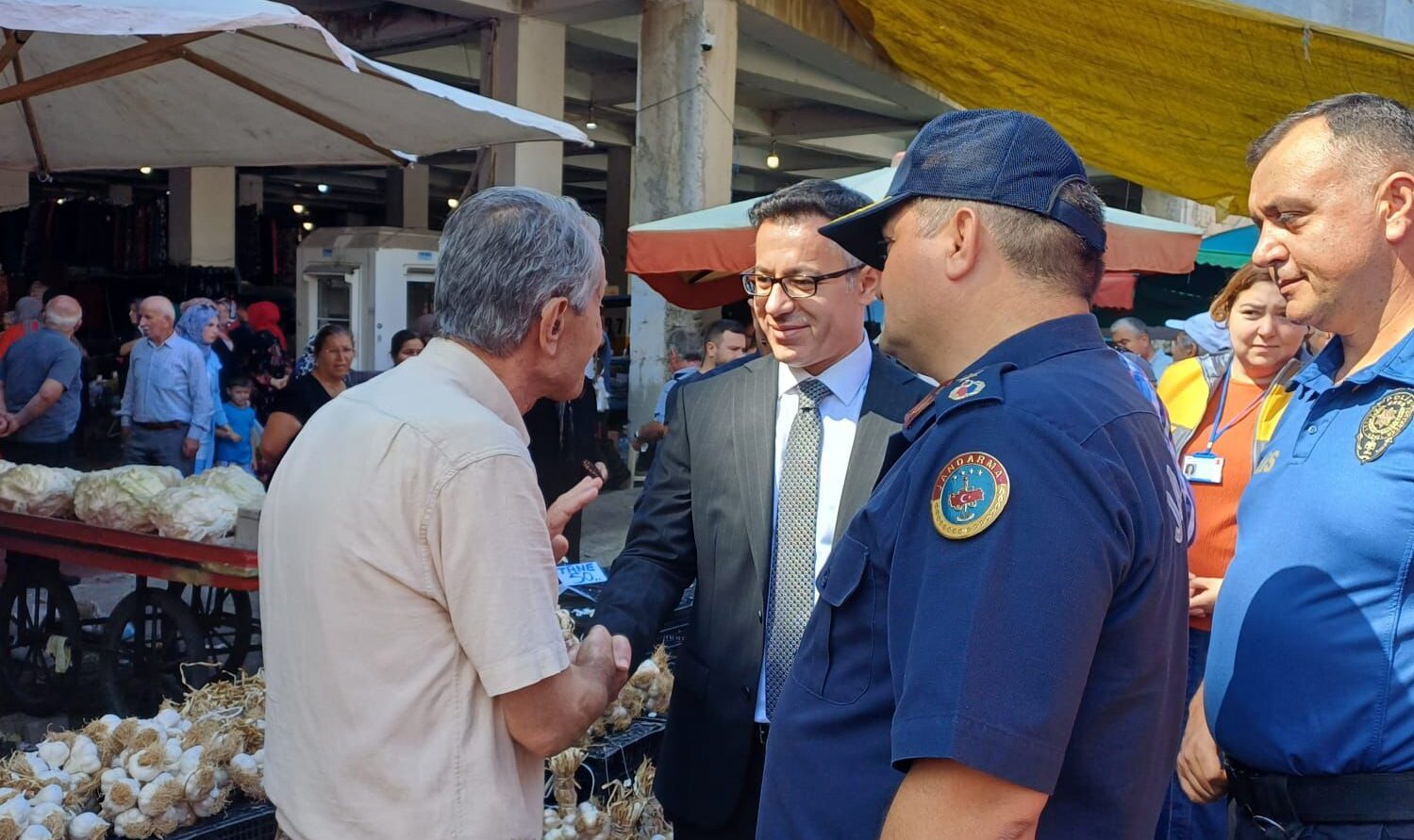 BULANCAK KAYMAKAMI ÜNAL KOÇ’TAN PAZARCI ESNAFINA ZİYARET