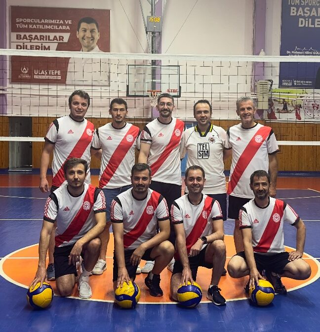 KAMU SPOR OYUNLARI’NDA GİRESUN İL SAĞLIK MÜDÜRLÜĞÜ VOLEYBOLDA ÜÇÜNCÜ OLDU.