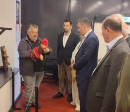 CHP HEYETİNDEN KUKLA MÜZESİ’NE ANLAMLI ZİYARET.