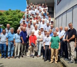 GİRESUN EĞİTİM ENSTİTÜSÜ MEZUNLARI 13. KEZ BULUŞTU