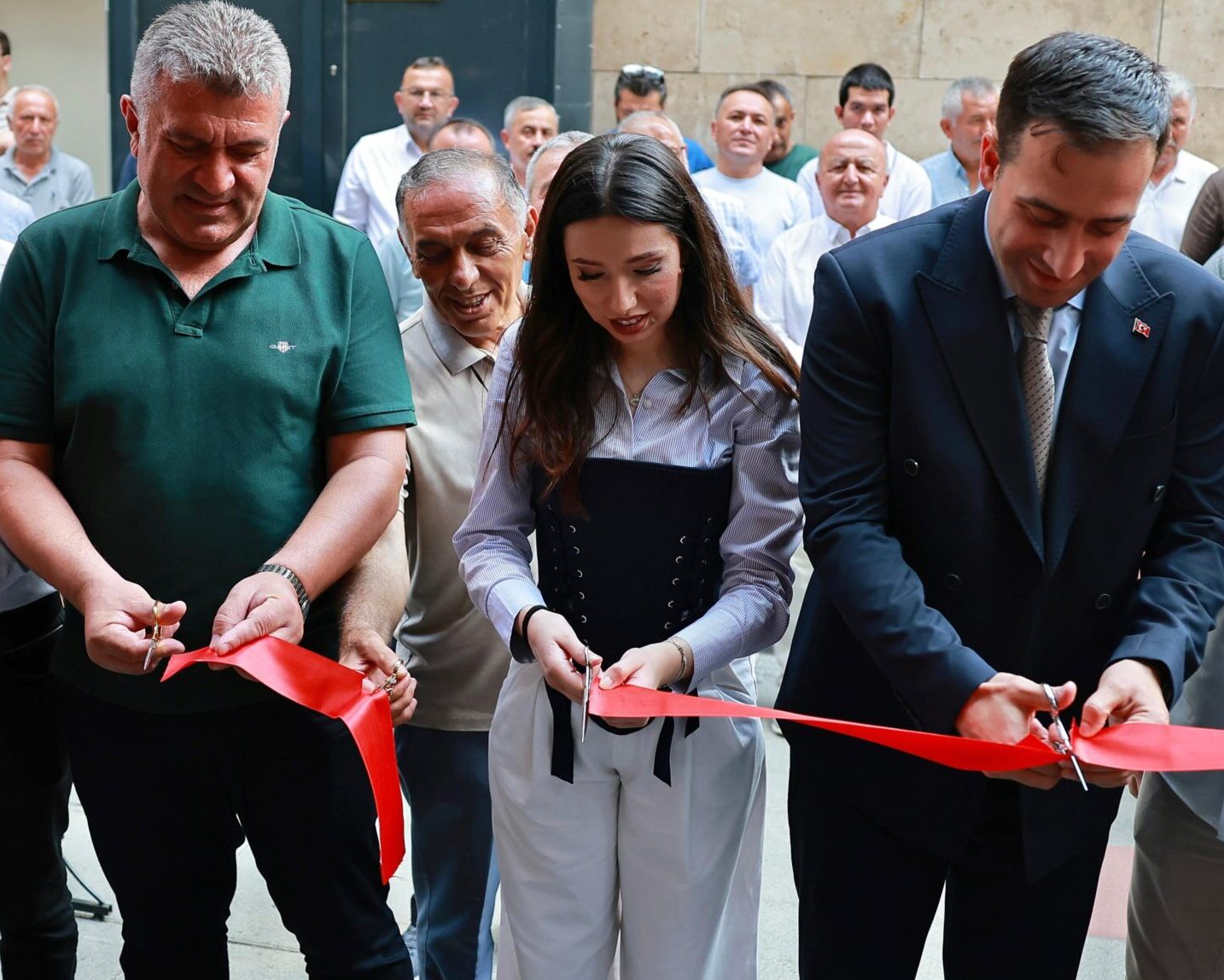 BULANCAK’IN HUKUK YOLCULUĞUNA GENÇ BİR NEFES: AV. KÜBRA KARAOĞLANOĞLU   