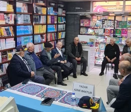ÖZEN KİTABEVİ’NDE EDEBİYAT SÖYLEŞİSİ VE İMZA GÜNÜ