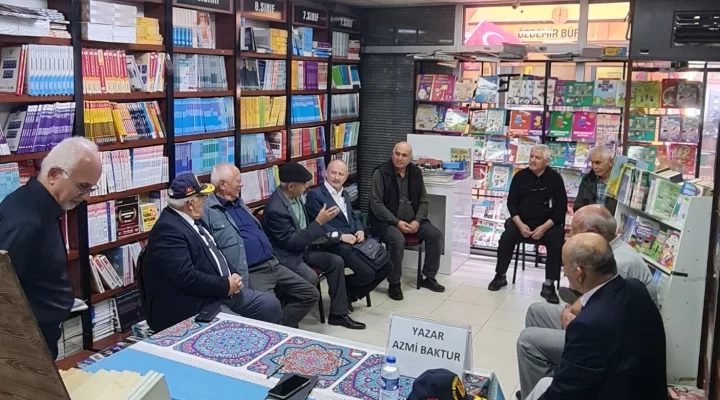 ÖZEN KİTABEVİ’NDE EDEBİYAT SÖYLEŞİSİ VE İMZA GÜNÜ