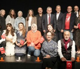 ANLAMLI TİYATRO BÜYÜK İLGİ GÖRDÜ