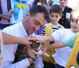 4 EKİM HAYVANLARI KORUMA GÜNÜ’NDE MİNİKLER CAN DOSTLARIYLA BULUŞTU
