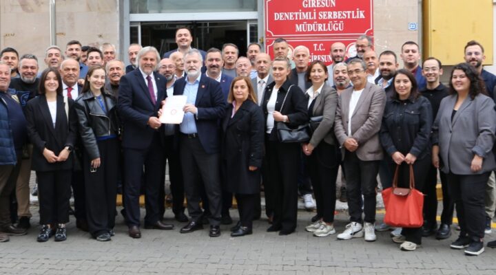 Şenyürek Mazbatasını Aldı