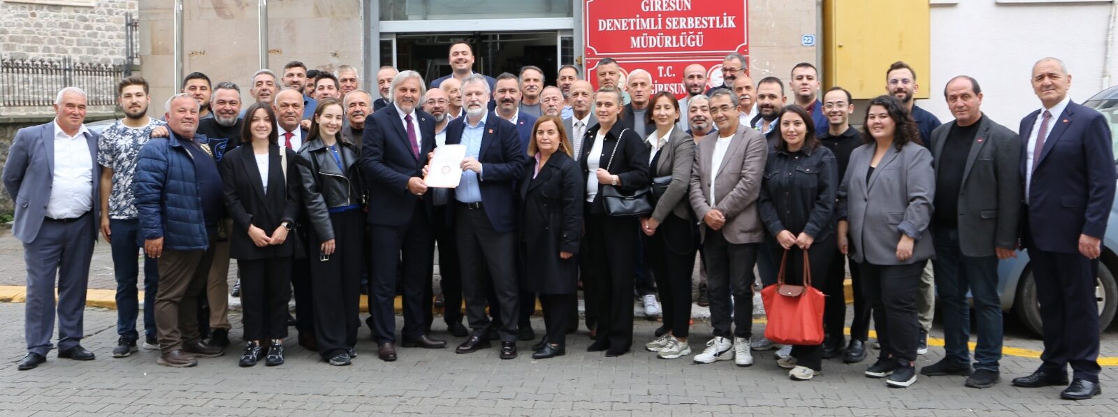 Şenyürek Mazbatasını Aldı