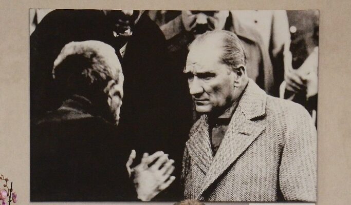 BAŞKAN SIBIÇ’TAN 19 EKİM MUHTARLAR GÜNÜ MESAJI