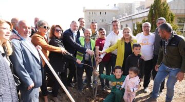 CHP GELECEĞE UMUT DİKTİ