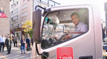 TÜRKİYE BELEDİYELER BİRLİĞİ VE JAPONYA BAŞKONSOLOSLUĞU’NDAN GİRESUN BELEDİYESİ’NE ARAÇ DESTEĞİ