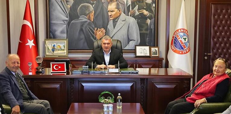 YİRMİBEŞ AİLESİ’NDEN BAŞKAN SIBIÇ’A ANLAMLI ZİYARET