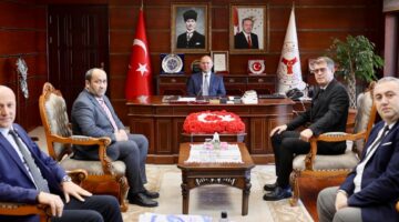 KAMU-VAK VALİ SERDENGEÇTİ’Yİ ZİYARET ETTİ.