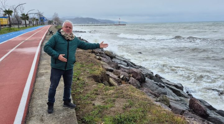 KARADENİZ SAHİL YOLU’NDA “T” DALGAKIRANLAR NEDEN YAPILMADI?