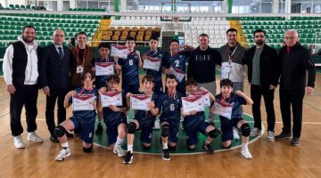 ATATÜRK ORTAOKULU VOLEYBOL TAKIMI BÖLGE ŞAMPİYONU OLDU