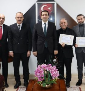 İLTİFAT BEKLEMEDEN MARİFETE TALİP OLANLARA VEFA