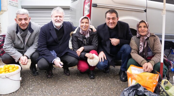 BAŞKAN KÖSE PAZARCI ESNAFI VE VATANDAŞLARI DİNLEDİ