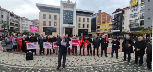 SAADET PARTİSİ’NDEN 6 ŞUBAT DEPREMLERİ’NİN 3. YILINDA “DEPREM DÜDÜĞÜ” EYLEMİ
