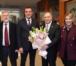 CUMHURİYET HALK PARTİSİ GENEL BAŞKAN YARDIMCISI GÖKAN ZEYBEK’TEN GİRESUN BELEDİYESİ’NE ZİYARET