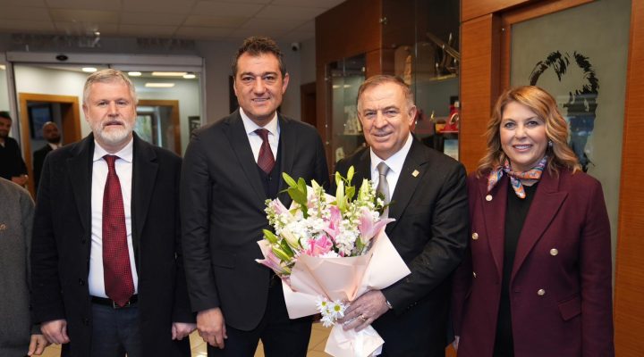 CUMHURİYET HALK PARTİSİ GENEL BAŞKAN YARDIMCISI GÖKAN ZEYBEK’TEN GİRESUN BELEDİYESİ’NE ZİYARET