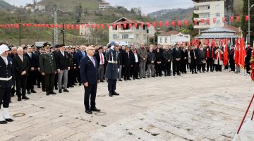 ÇANAKKALE ZAFERİ’NİN 111. YILINDA ŞEHİTLERİMİZ MİNNETLE YAD EDİLDİ