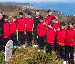 ATATÜRK ÇOCUKLARI SAHADA VE HAYATTA