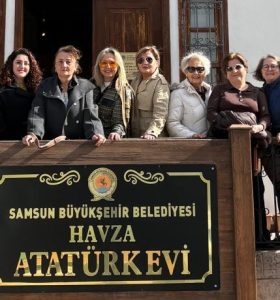 BULANCAK’TA 8 MART ÖNCESİ KADINLARDAN GÜÇLÜ MESAJ