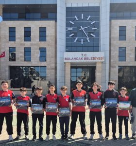 BAŞKAN SIBIÇ ŞAMPİYONLARI AĞIRLADI