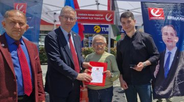 YENİDEN REFAH PARTİSİ BULANCAK TEŞKİLATI VATANDAŞLARLA BAYRAMLAŞTI