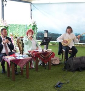 SERHAN ASKER İLE “GÖRKEMLİ HATIRALAR” PROGRAMI GİRESUN’UN TANITIMINA BÜYÜK KATKI SUNDU