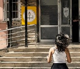 O KAPI KAPANDI, TARTIŞMALAR HÂLÂ SÜRÜYOR