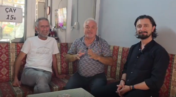RAMİ DAYI’NIN ÇAY OCAĞINDA NESİLLERİ BULUŞTURAN SOHBET