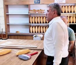 BAŞKAN SIBIÇ’TAN ÇARŞIDA SICAK TEMAS