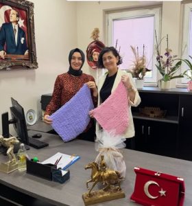 BİR YUMAKTAN BİN UMUDA… GİRESUN’DA YÜREKLERE DOKUNAN BULUŞMA