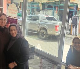 ELVAN IŞIK GEZMİŞ YİNE YENİ’DEN SAHADA: YAĞLIDERE’DE HALKIN ARASINDA