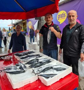 GÜLMEZLER YÜZ GÜLDÜRDÜ: PALAMUT YAĞLANDI, TORİK OLDU!