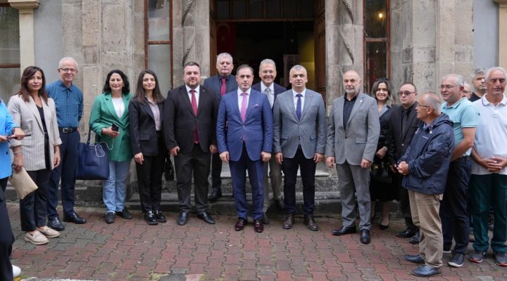 BULANCAK HABER, ATATÜRK’ÜN GİRESUN’A GELİŞİNİN 102. YILINDAKİ SERGİYİ CANLI YAYINLA EKRANLARA TAŞIDI