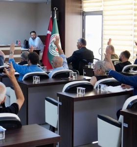 FUAT KÖSE’DEN BURHAN KARA’YA VEFA: İSMİ GİRESUN’DA YAŞAYACAK
