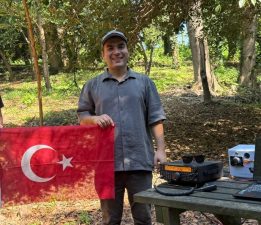 6 SAATTE 715 GÖRÜŞME! GİRESUN ADASI’NDAN DÜNYAYA UZANAN TELSİZ KÖPRÜSÜ