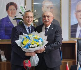 İYİ PARTİ GİRESUN’DA YENİ DÖNEM: ÖZDEMİR BOZATLIOĞLU GÖREVİ DEVRALDI