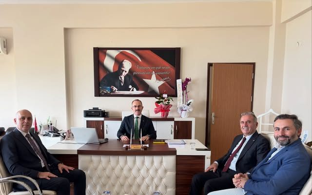 KEŞAP’TA EĞİTİM BULUŞMASI: MUSTAFA GÜNDOĞDU’DAN ŞENEL BULUT’A HAYIRLI OLSUN ZİYARETİ
