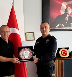 33 YILLIK POLİS MEMURU HÜSEYİN KAYA EMEKLİ OLDU